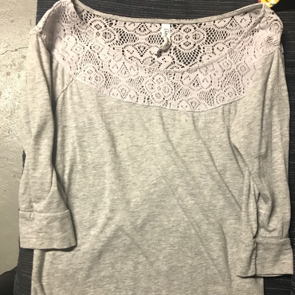 Aeropostale gray blouse